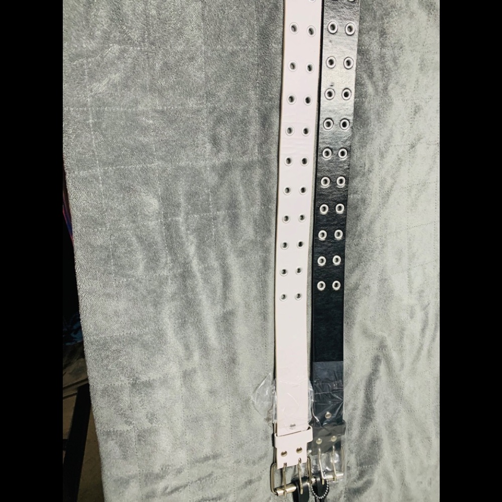 2 simple belts - Picture 3 of 5